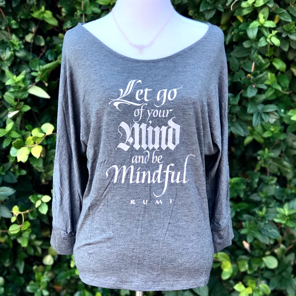 Rumi’s Friends sustainable flowy & soft gray top